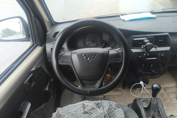 Used Wuling Rongguang 2011 1.2L Base Version