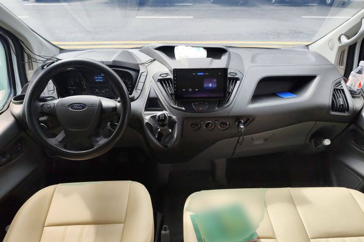 Used Ford Transit 2019 2.0T Diesel Multi-Purpose Commercial Vehicle Mid-Drive Mid-Roof 6-Seater China VI Standard Center Console