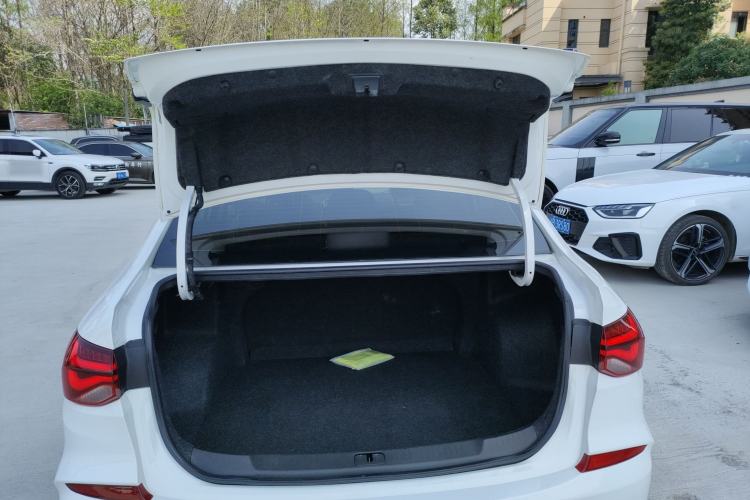 Used Chevrolet Monza 2022 320 Automatic Enjoyment Sunroof Version Trunk