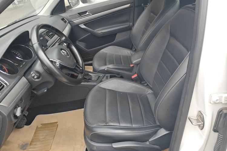 Used Volkswagen Lavida 2017 1.6L Automatic Comfort Edition Left Front Seat