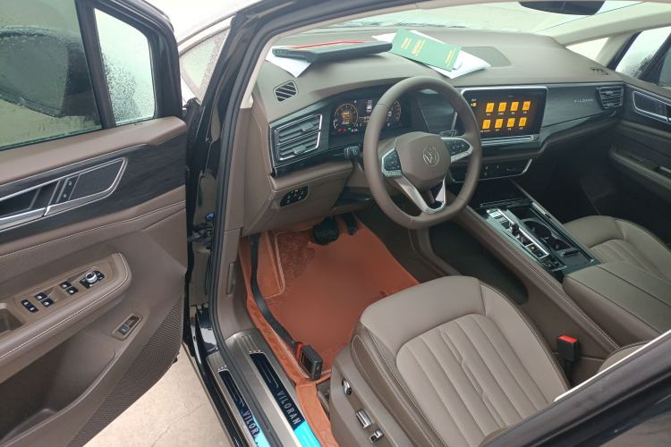 Used Volkswagen Viloran 2024 330TSI Luxury Edition