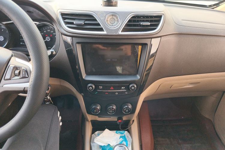 Used Wuling Hongguang 2016 1.5L S1 Deluxe Model China V-standard
