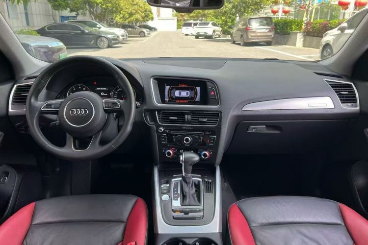 Used Audi Q5 2017 Plus 40 TFSI Technology Model