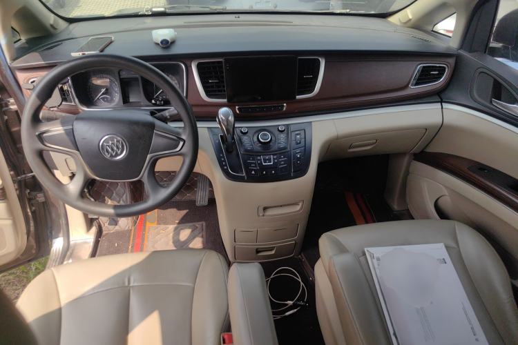 Used Buick GL8 2014 2.4L CT Luxury Business Comfort Edition Center Console