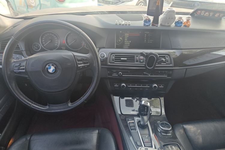 Used BMW 5 Series 2013 525Li Luxury Model
