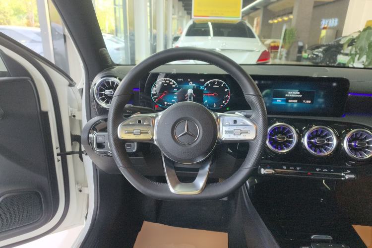 Used Mercedes-Benz A-Class 2021 A 200 L Sport Sedan Fashion Model Steering Wheel