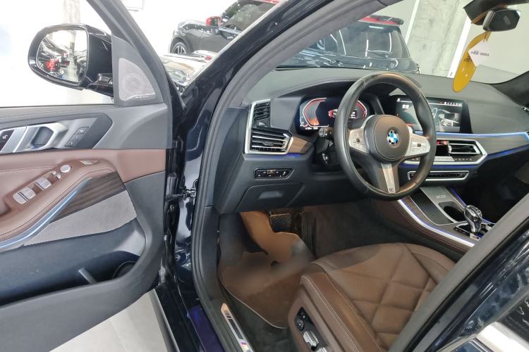 Used BMW X5 2022 Restyled xDrive 40Li M Sport Package
