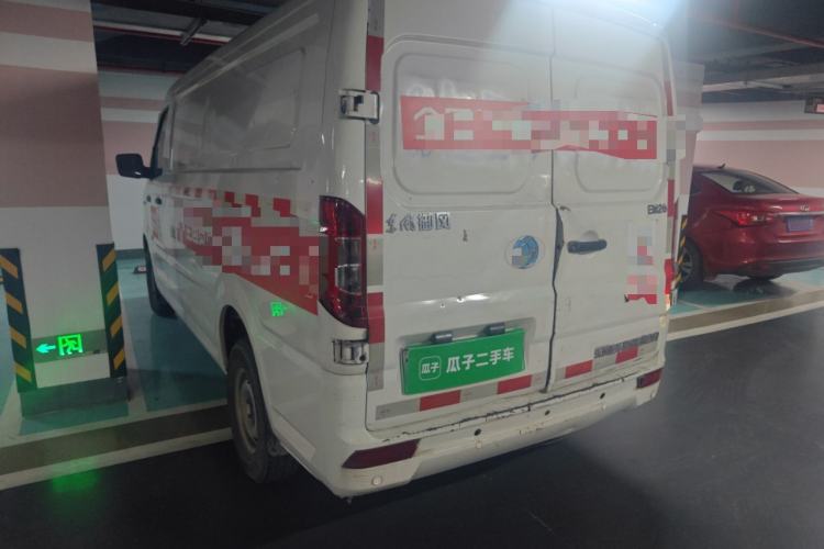 Used Dongfeng Yufeng EM26 
