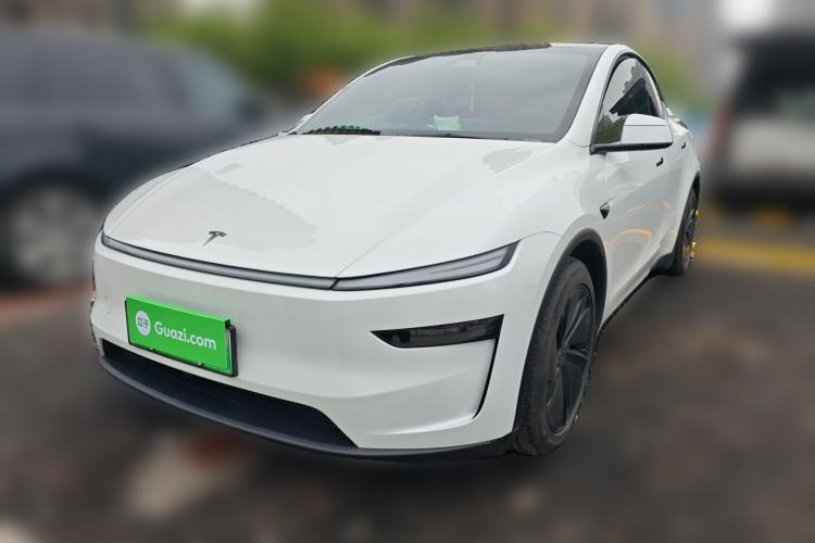 Used Tesla Model Y 2025 Long-Range All-Wheel-Drive Version