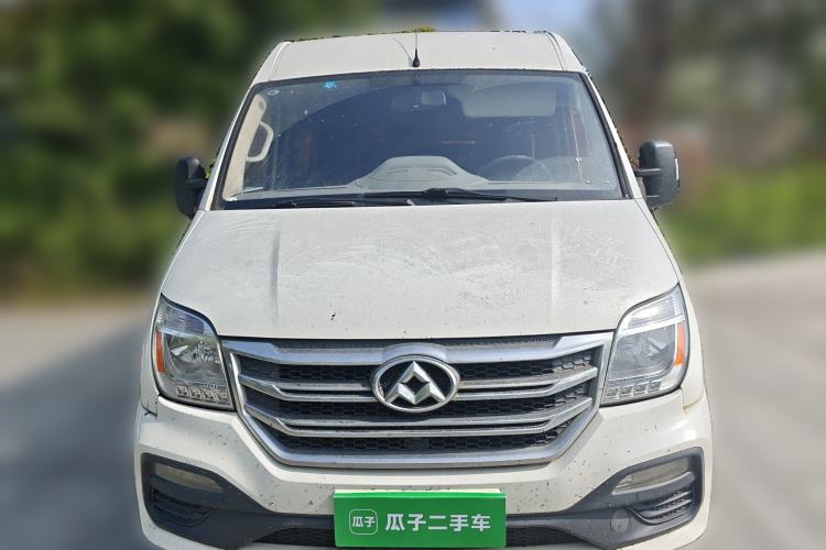 Used SAIC MAXUS Xintu V80 2018 2.5T 6-Speed Manual Aoyuntong Short Wheelbase Mid-Height 5-6 Seater Front