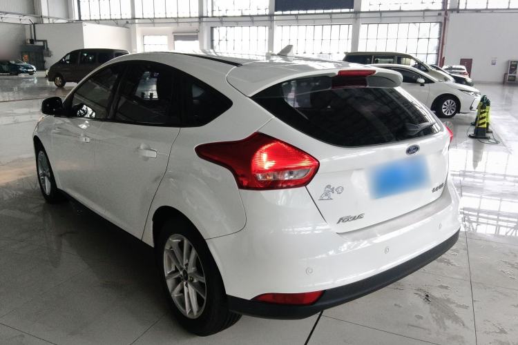 Used Ford Focus 2018 Hatchback Classic 1.6L Automatic Trendy SmartDrive Edition Rear Left 45 Deg