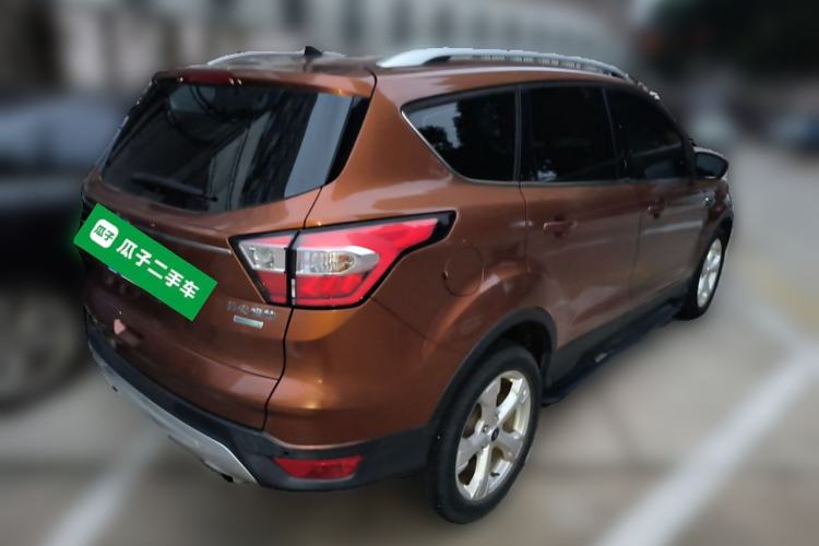 Used Ford Kuga 2017 EcoBoost 180 Two-Wheel-Drive Platinum Edition
