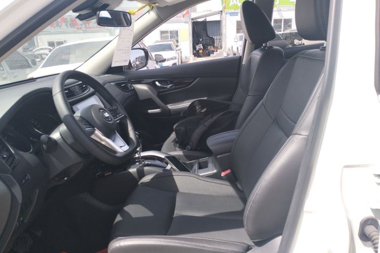 Used Nissan X-Trail 2022 Revised Version 2.0L Two-Wheel Drive Smart Connect Premium Edition
