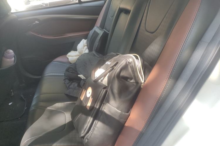 Used BYD G5 2014 1.5TID Automatic Prestige Model
