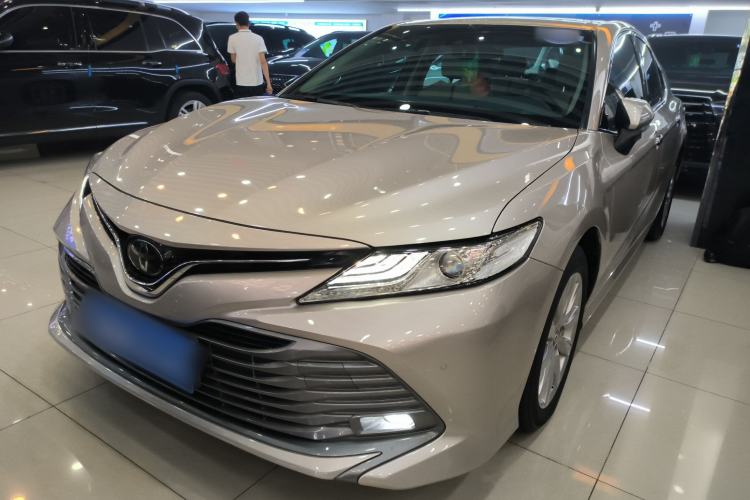 Used Toyota Camry 2019 2.0G Luxury Edition China VI Standard