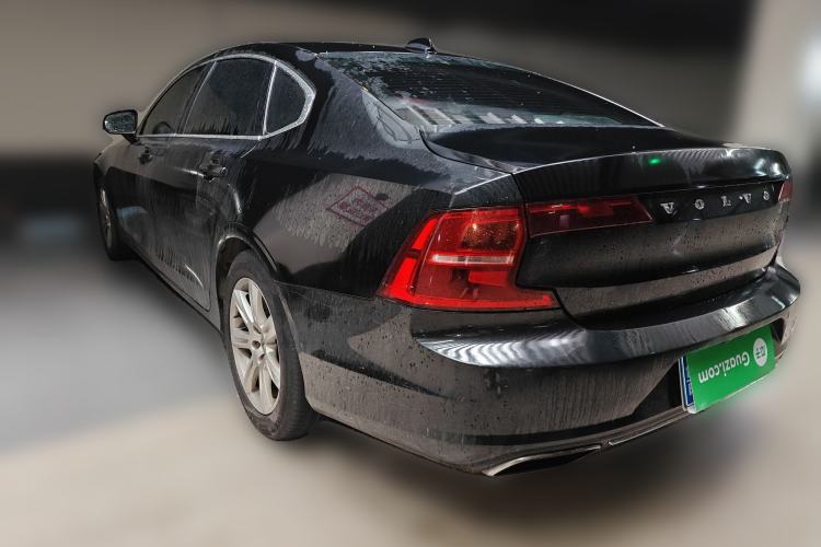 Used Volvo S90 2018 T4 Zhiyi Edition
