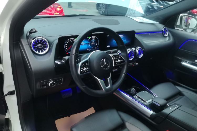 Used Mercedes-Benz GLA 2022 Facelifted GLA 200 Steering Wheel