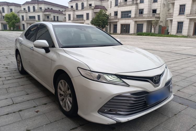 Used Toyota Camry 2019 Revised Version 2.0G Luxury Edition