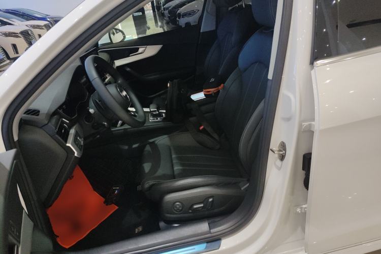 Used Audi A4L 2022 40 TFSI Fashion Dynamic Model Left Front Seat