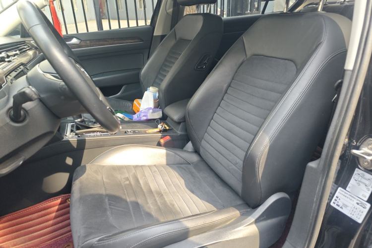 Used Volkswagen Magotan 2017 330TSI DSG Luxury Model Left Front Seat