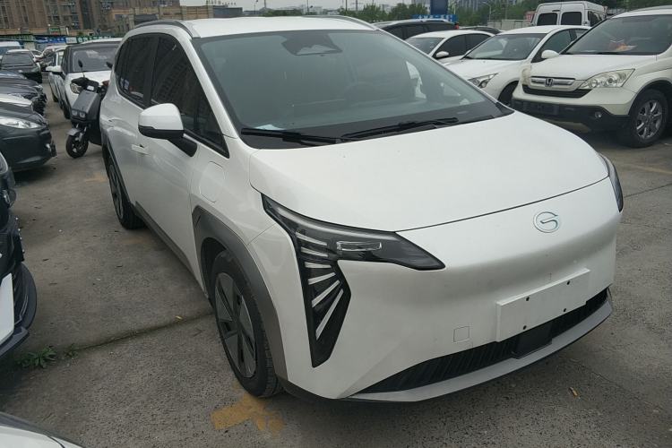 Used AION Y 2023 Plus 510 Enjoy Edition Front Right 45 Deg