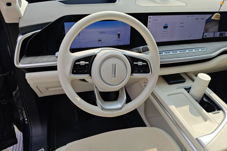 Used Wey Lanshan 2023 Four-Wheel Drive Ultra-Long Range Version Steering Wheel
