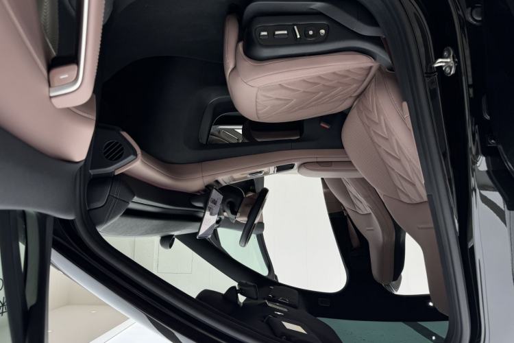 Used Nio EC6 2025 75 kWh
