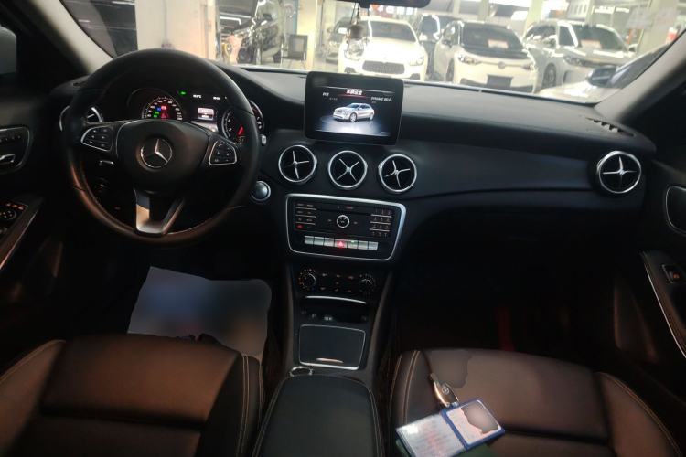 Used Mercedes-Benz GLA 2017 GLA 200 Fashion Model

