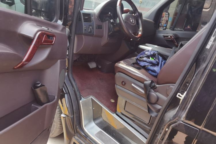 Used Mercedes-Benz Sprinter  Driver Seat