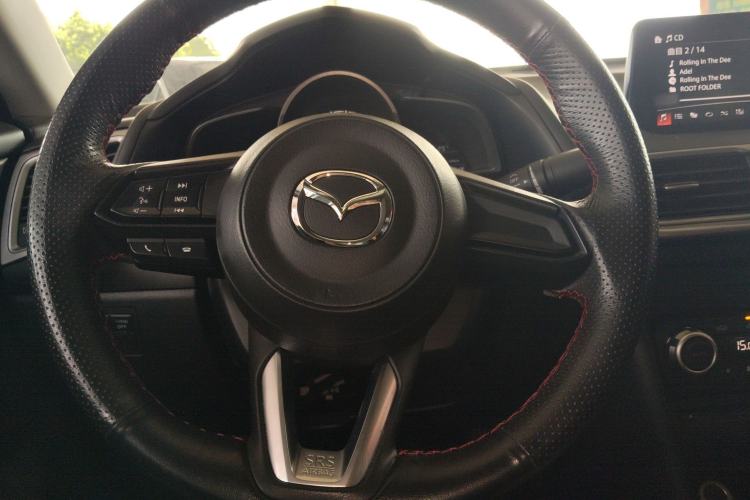 Used Mazda 3 Axela 2017 Sedan 1.5L Automatic Luxury Model China VI Standard