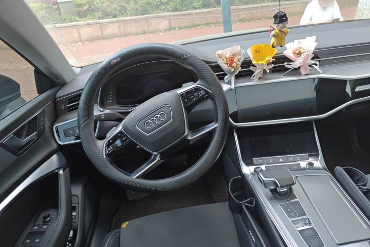 Used Audi A7L 2024 45TFSI quattro S-line Visionary Edition Flow Crystal Package