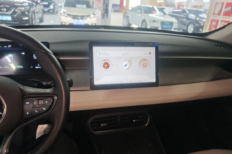 Used BYD Seal 05 DM-i 2025 DM-i Smart Drive 55KM Luxury Model Center Console