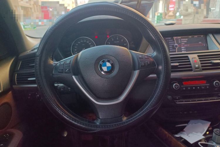 Used BMW X5 2011 xDrive35i Luxury Model
