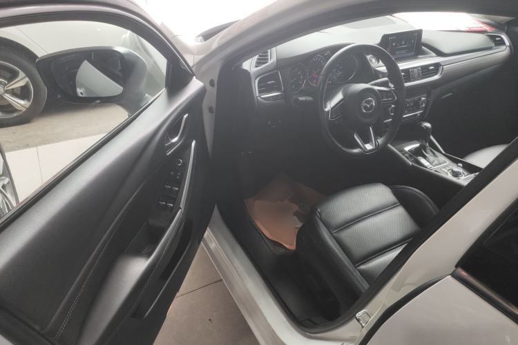 Used Mazda Atenza 2017 2.0L Blue Sky Luxury Edition
