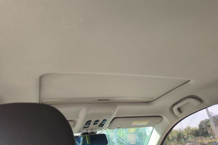 Used Haval H2 2018 Red-Label 1.5T Manual Two-Wheel Drive Elite Model Headliner