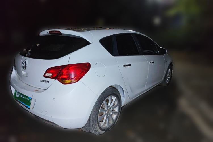 Used Buick GT 2013 XT 1.6L Automatic Fashion Edition Rear Right 45 Deg