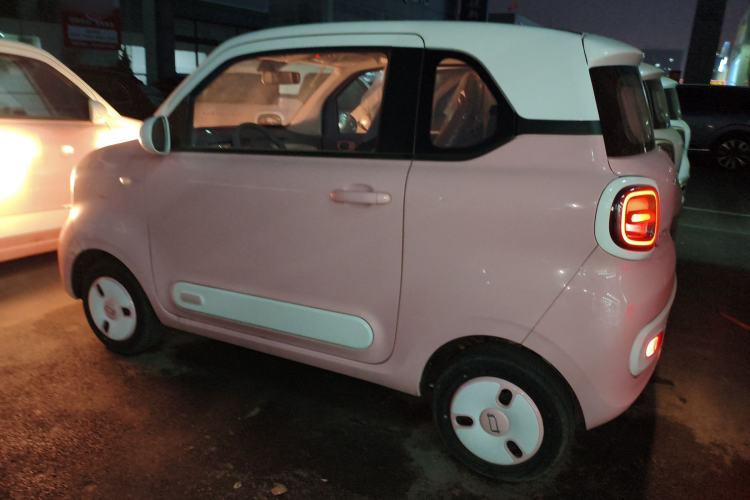 Used Bestune Pony 2024 170km Range Energizing Horse
