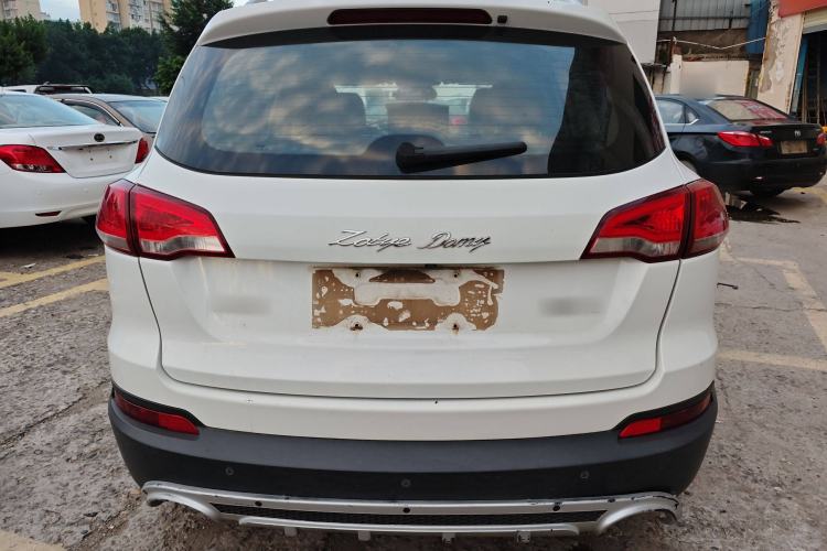 Used Zotye Domy X5 2017 Platinum Edition 1.5T Manual Luxury Model
