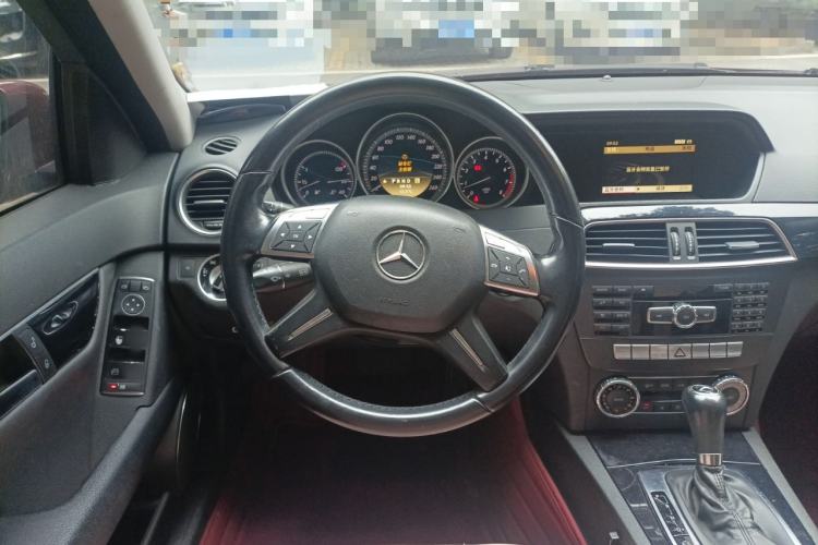 Used Mercedes-Benz C-Class 2010 C 180K Classic model