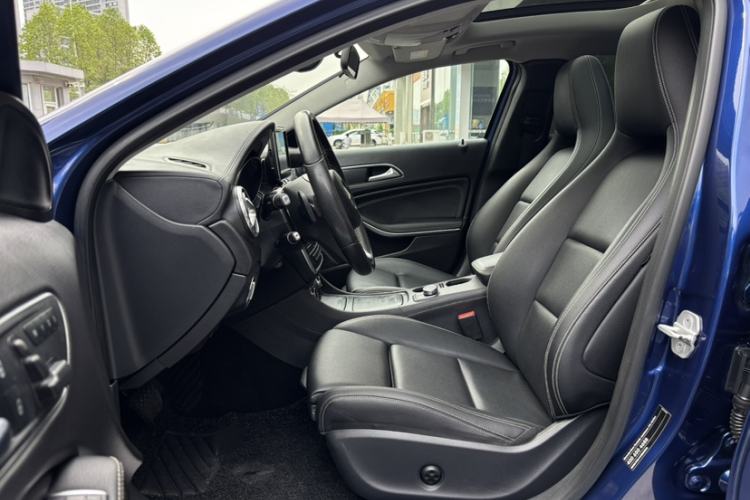 Used Mercedes-Benz GLA 2016 GLA 200 Fashion Model
