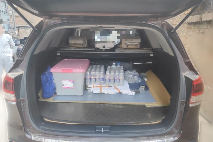 Used Kia Sorento 2015 Sorento L 2.4L Gasoline 4WD Elite Edition 5 Seats China IV Standard
