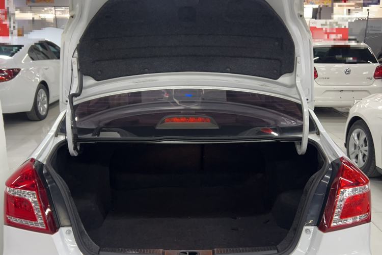 Used Geely Auto Diamond 2016 1.5L Manual Entry-Level Trim Trunk