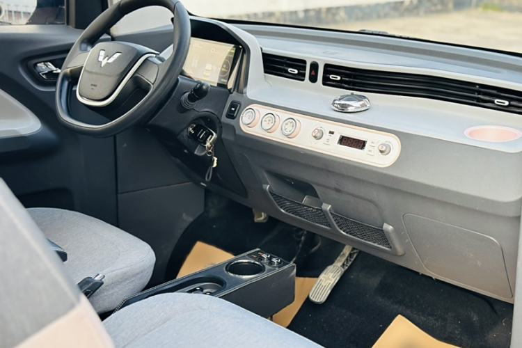 Used Wuling Hongguang MINIEV 2021 Macaron Fashion Edition Lithium-Ion Battery