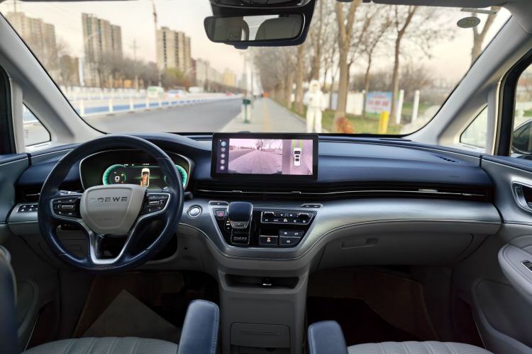 Used Roewe iMAX8 2021 400TGI Supreme Series Ultimate Edition
