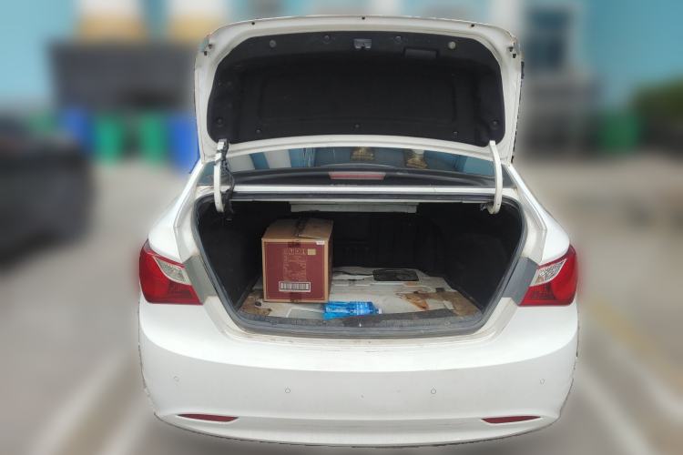 Used Hyundai Sonata 2011 2.0L Automatic Luxury Edition
