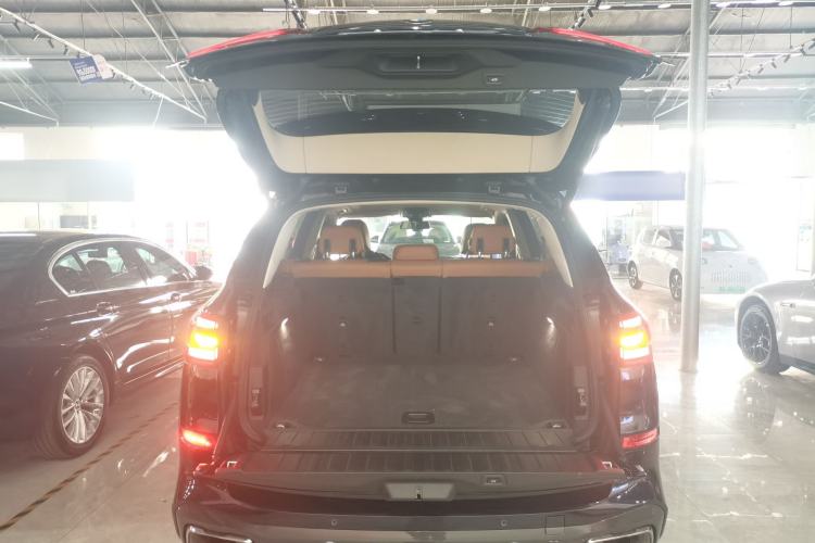 Used BMW X5 2019 xDrive40i M Sport Package
