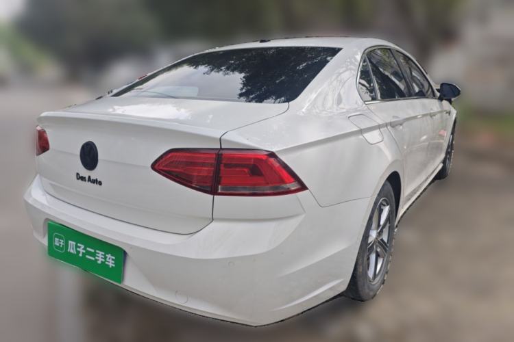 Used Volkswagen Lamando 2017 230TSI DSG Fashion Edition
