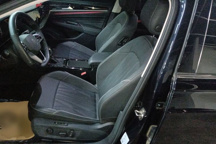 Used Volkswagen Passat 2023 Revised 380TSI Luxury Edition
