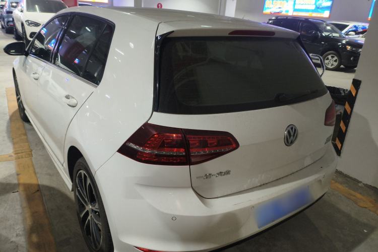 Used Volkswagen Golf 2016 1.4TSI Automatic R-Line