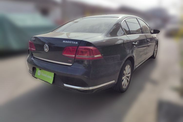 Used Volkswagen Magotan 2013 2.0 TSI Luxury Model Rear Right 45 Deg